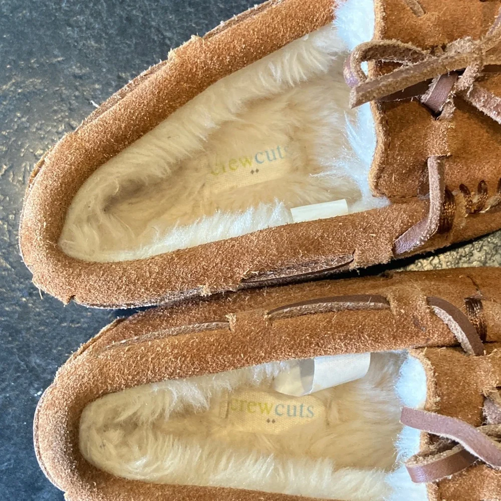 Kids CrewCuts brown leather faux fur lined moccasins size 8
